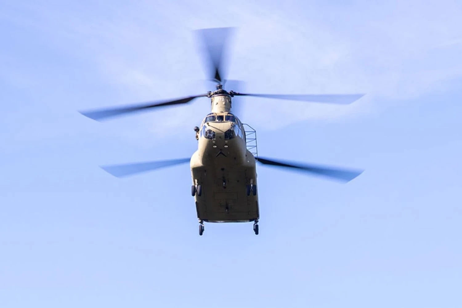 Boeing testa sistema de pouso autônomo no CH-47F Chinook