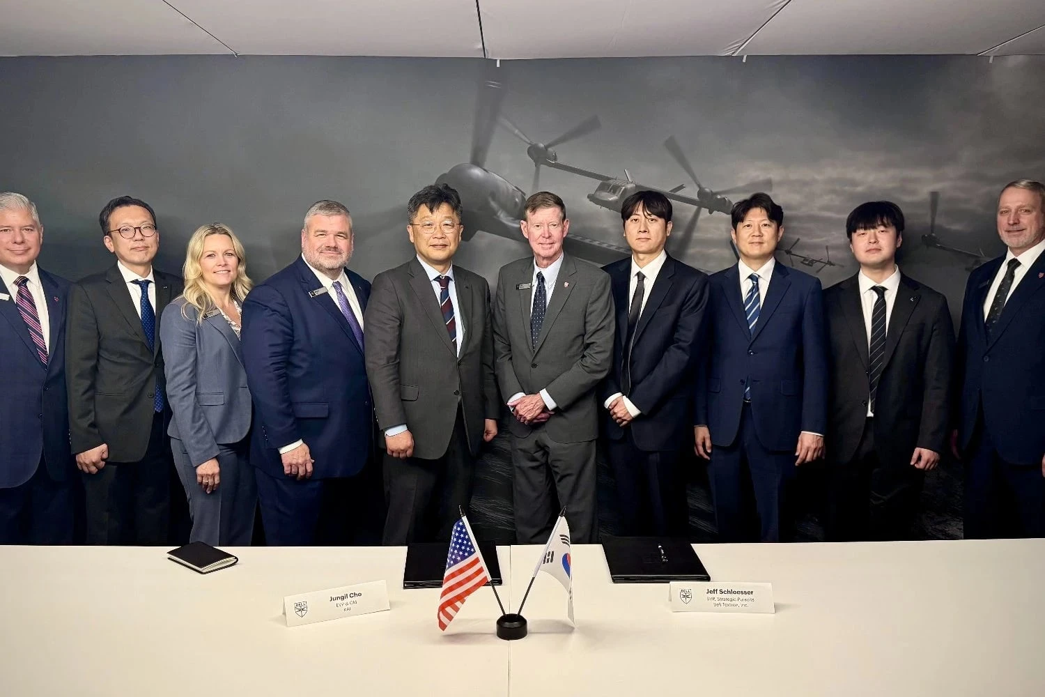 Memorando de Entendimento (MOU) com a Korea Aerospace Industries (KAI) e Bell Helicopters (Bell Helicopters)