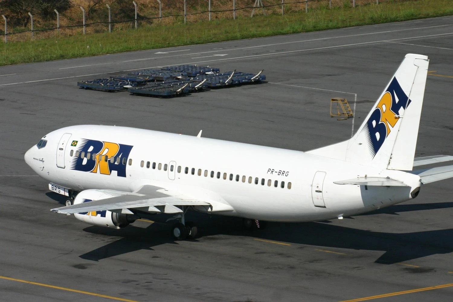 O Boeing 737-300 foi a principal aeronave da BRA (Aeroprints).