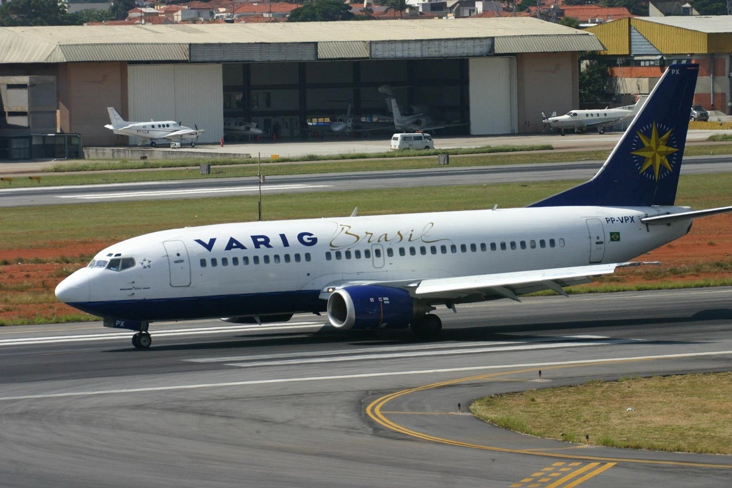 Os 40 anos do Boeing 737-300 no Brasil