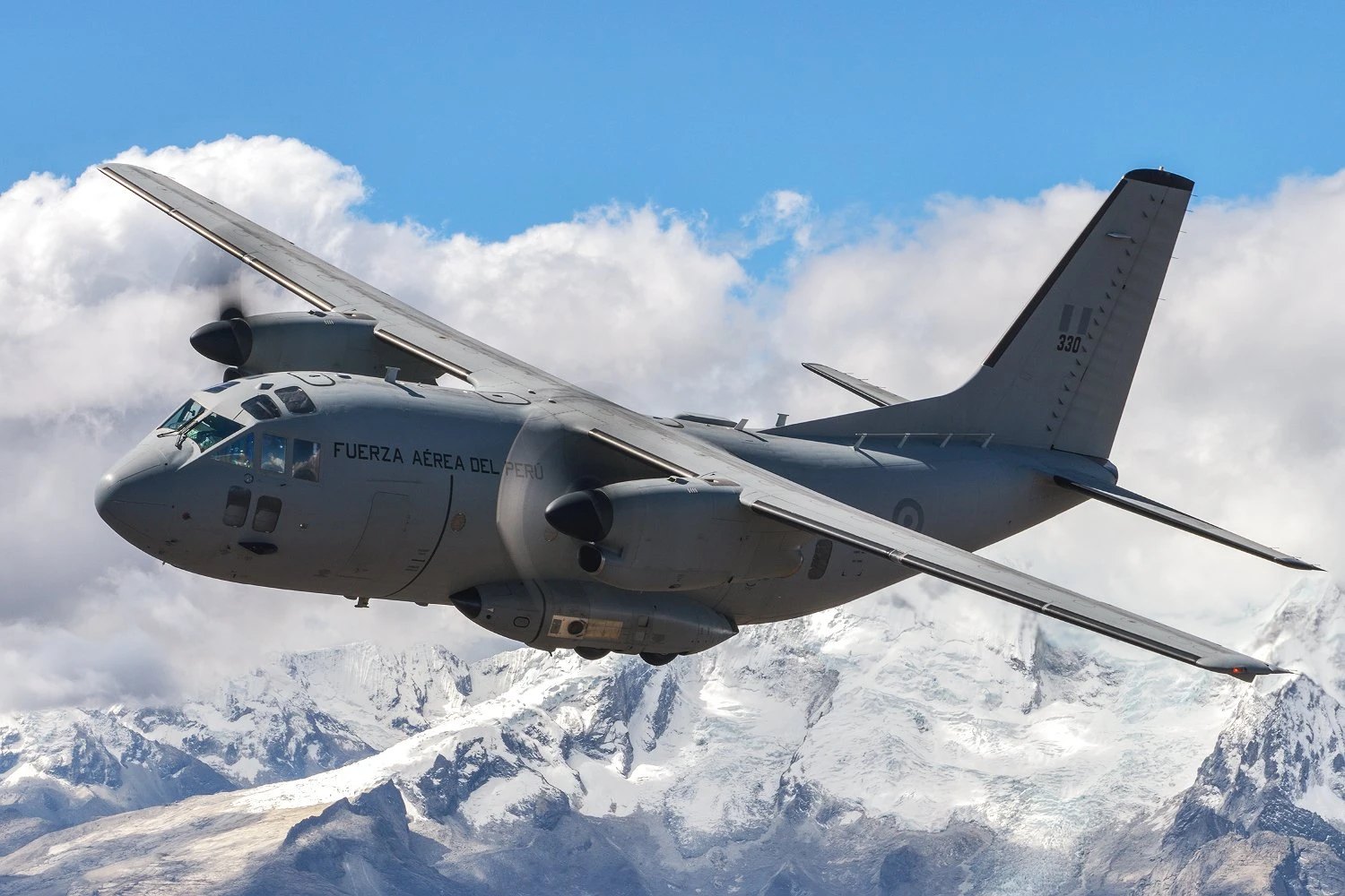 Leonardo vende quinto C-27J de transporte tático ao Peru