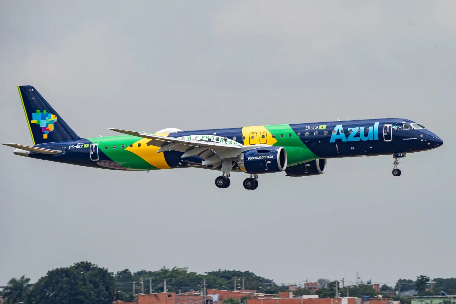 Azul fará voo especial sobre praias do Rio em homenagem à Seleção Brasileira