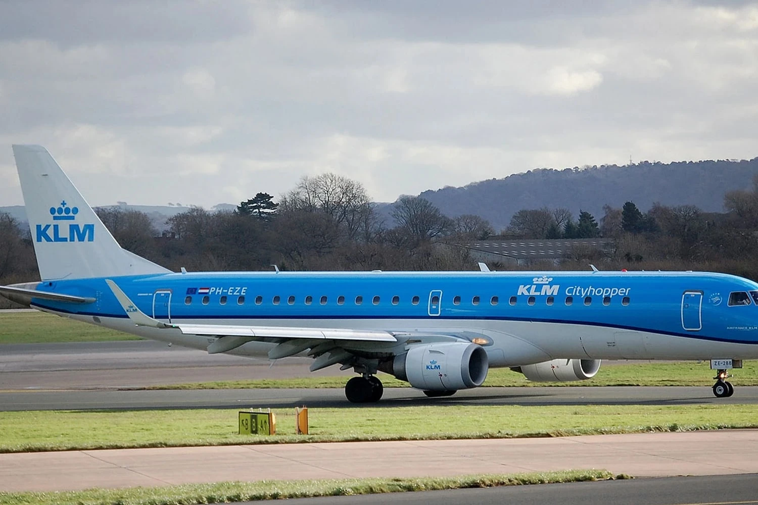 KLM Cityhopper Embraer E190 (Eric Johnston)