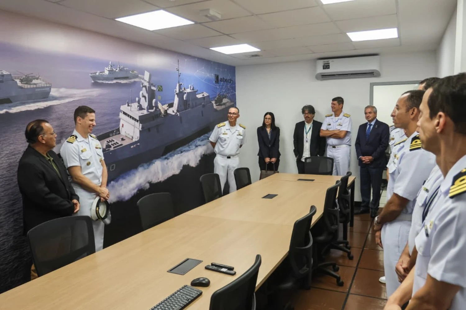 Representantes da Atech e da Marinha do Brasil (Atech)