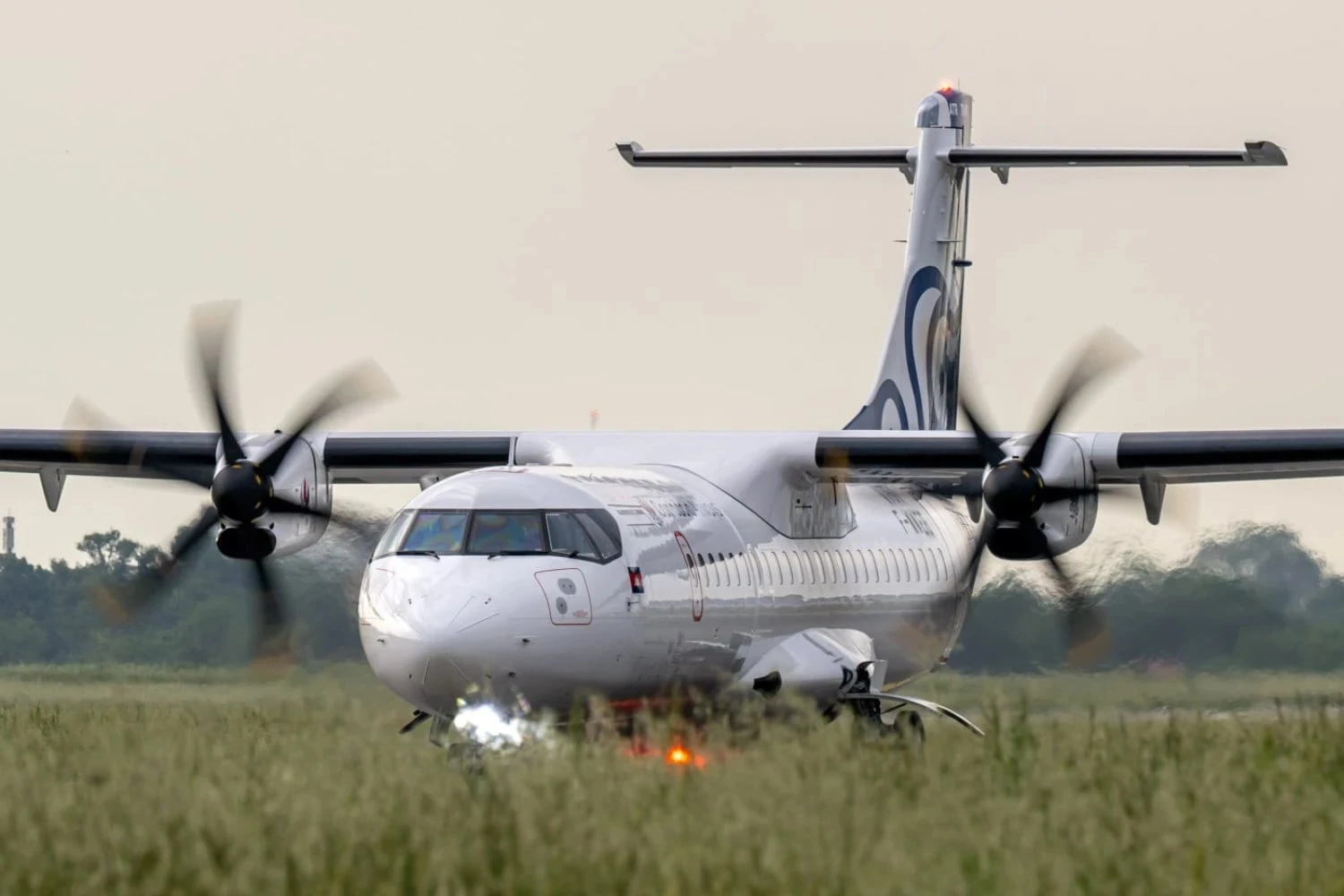 A primeira ATR 72-600 da Cambodia Airways (ATR)