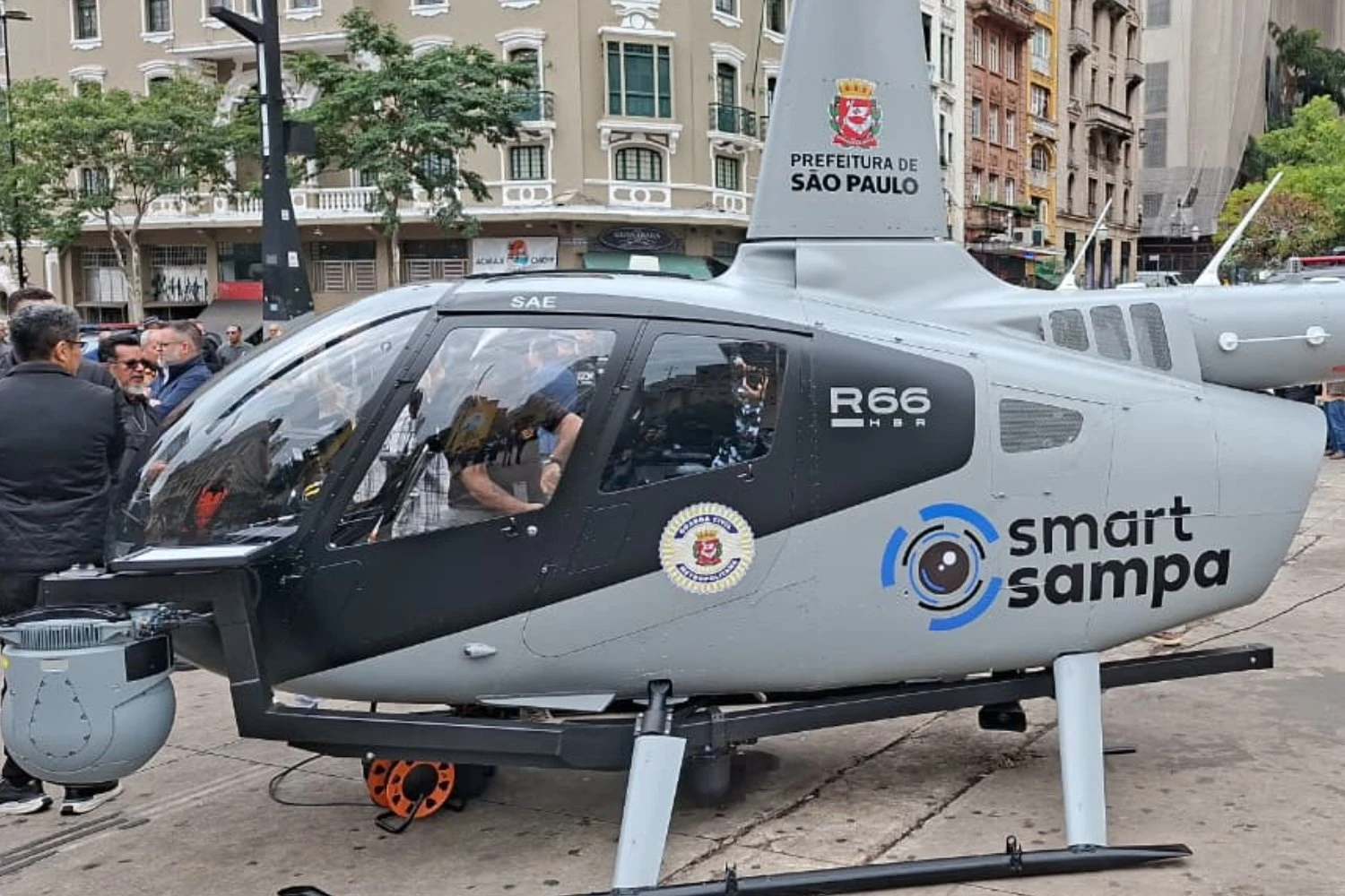 Prefeitura de São Paulo apresenta seu primeiro helicóptero para apoio à GCM