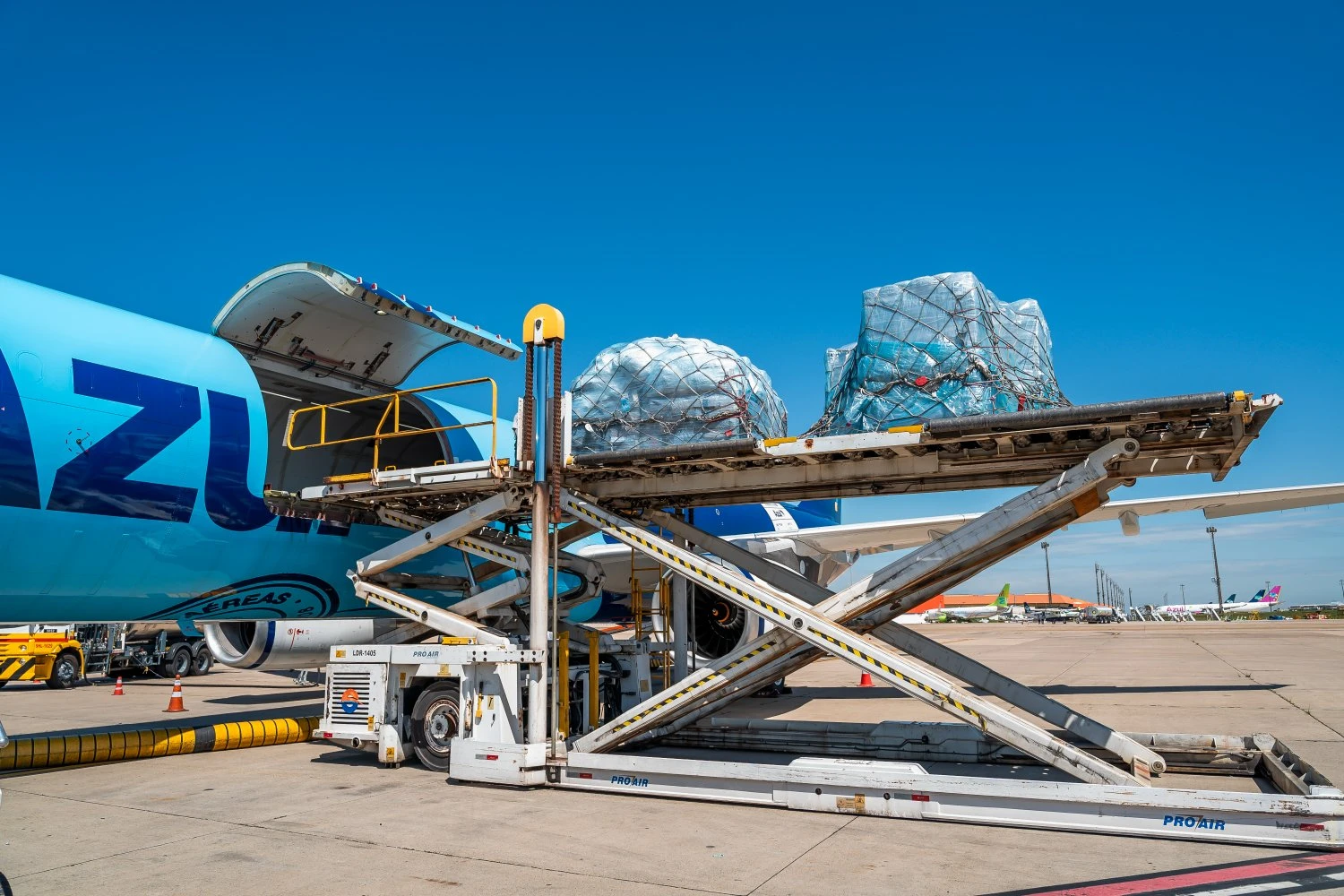 Jato cargueiro pode levar até 27 toneladas (Azul Linhas Aéreas)