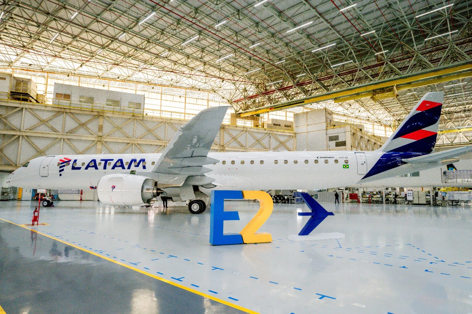 LATAM first E195-E2