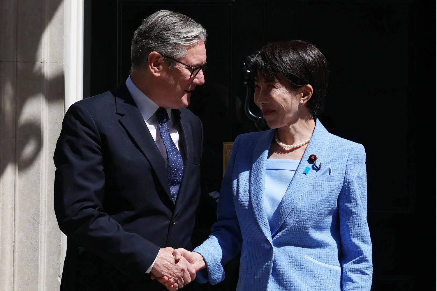O Primeiro-Ministro britânico Keir Starmer e a Primeira-Ministra japonesa Sanae Takaichi (UK government)