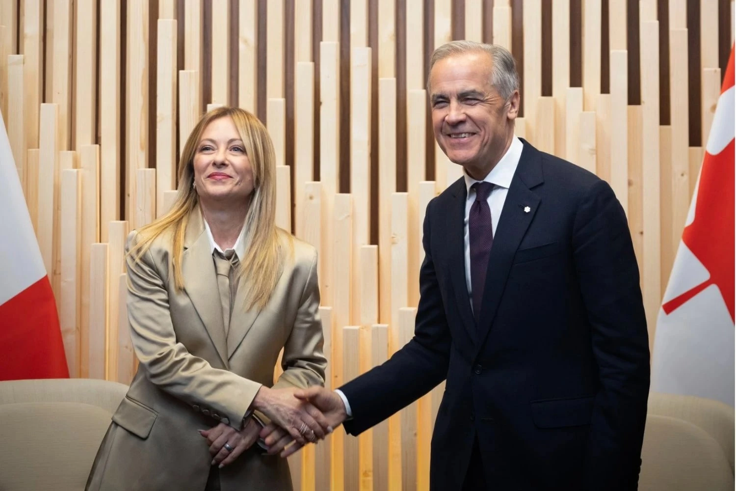 O Primeiro-Ministro canadense Mark Carney e a Primeira-Ministra italiana Giorgia Meloni (Canadian government)