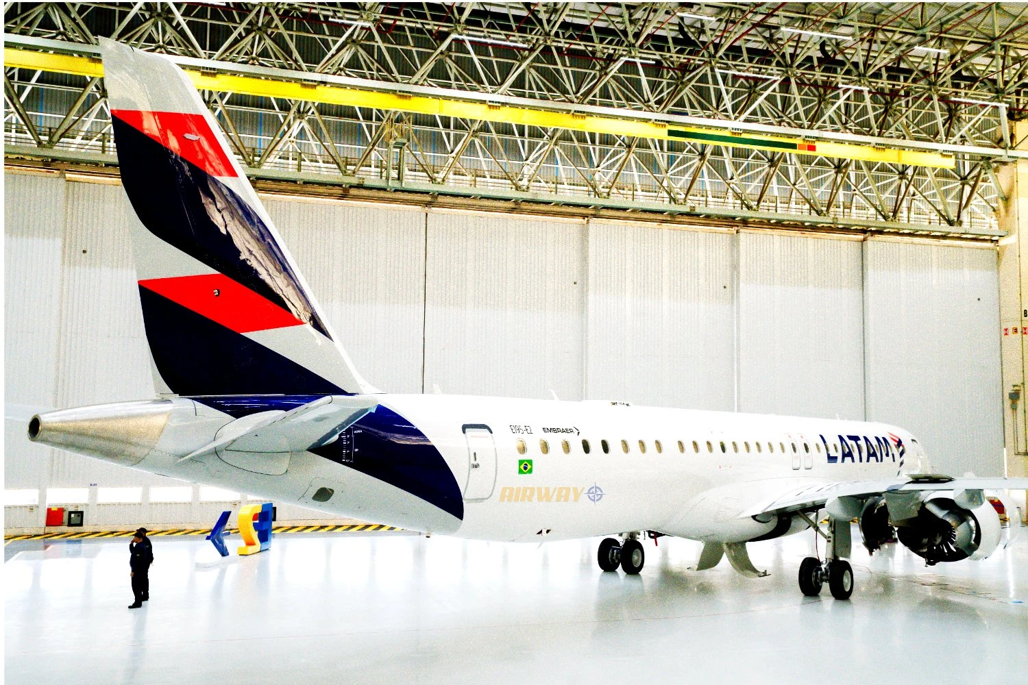 Primeiro E195-E2 da LATAM (Embraer)
