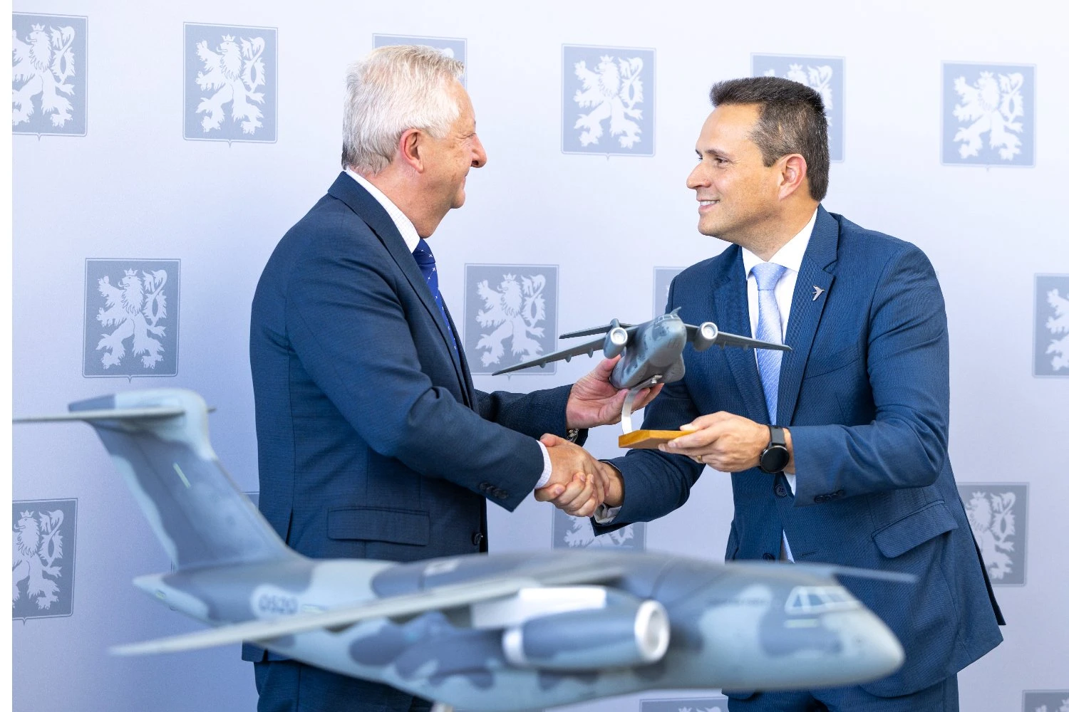 Cerimônia de entrega do primeiro C-390 Millennium da República Tcheca