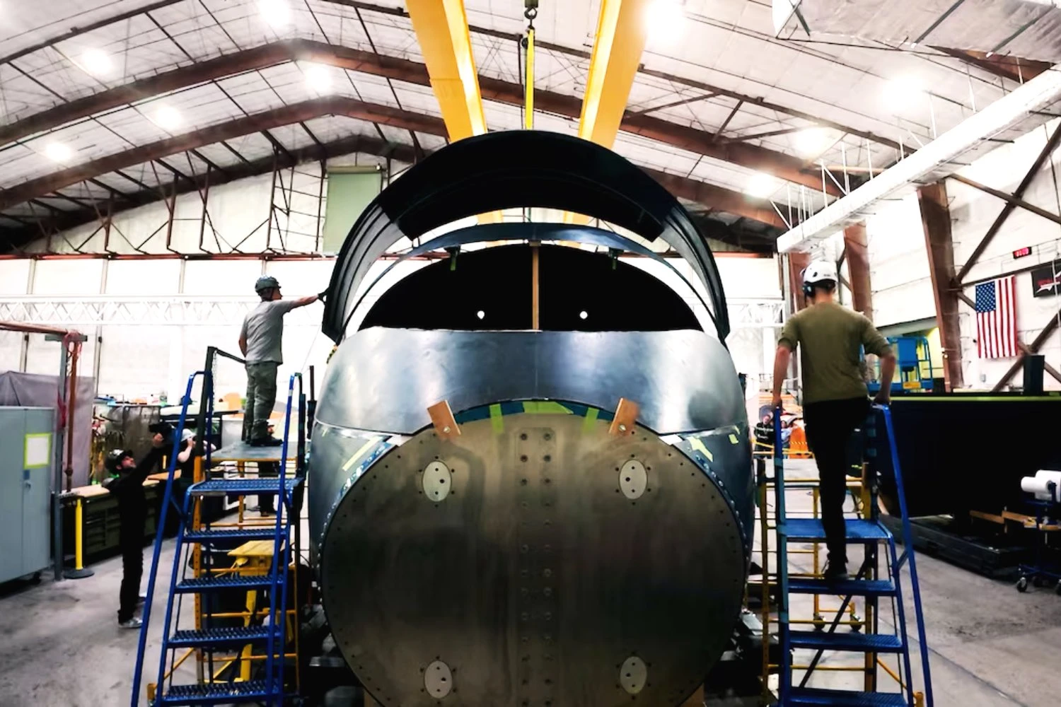 Estruturas em material composto do modelo Jet1