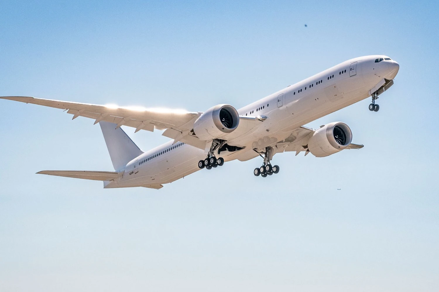 Sétimo Boeing 777-9 se junta à campanha de testes em voo