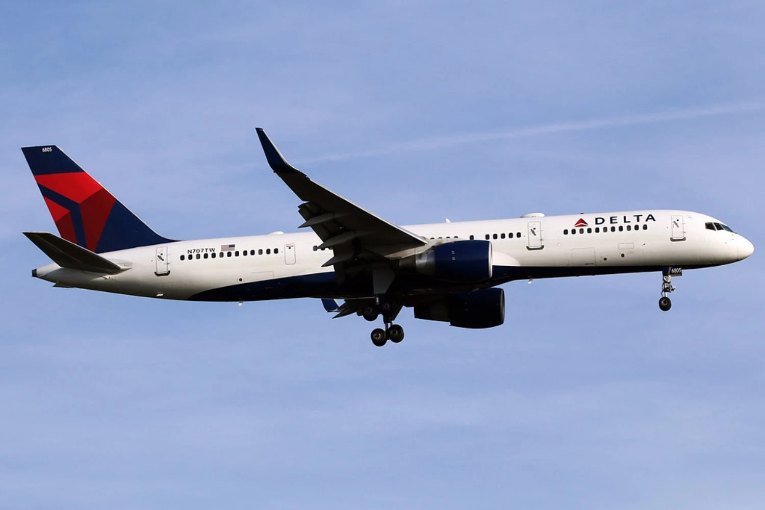 Delta Air Lines Boeing 757-200 de matrícula N707TW
