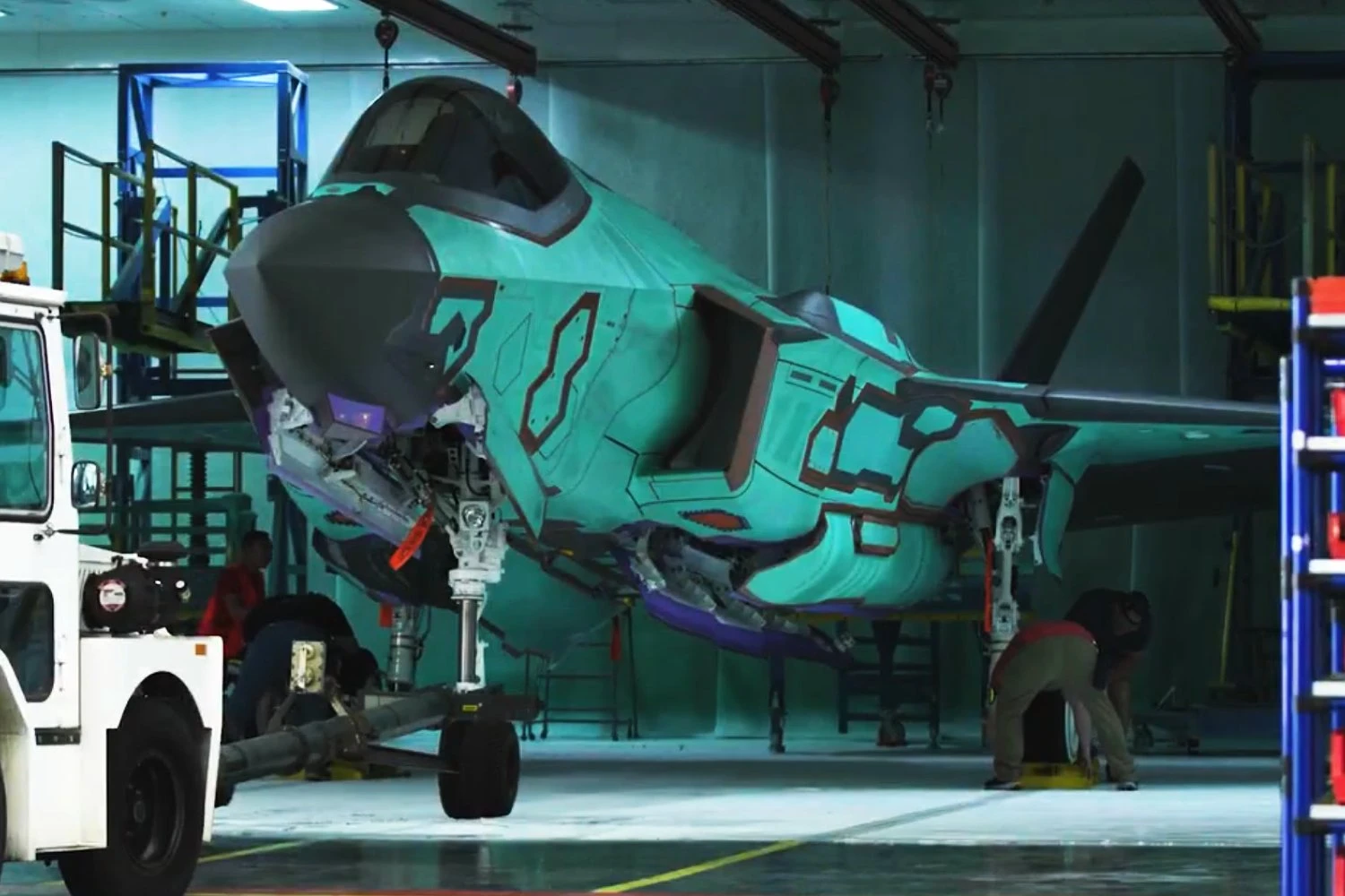 Primeiro F-35A alemão ainda na linha de montagem
