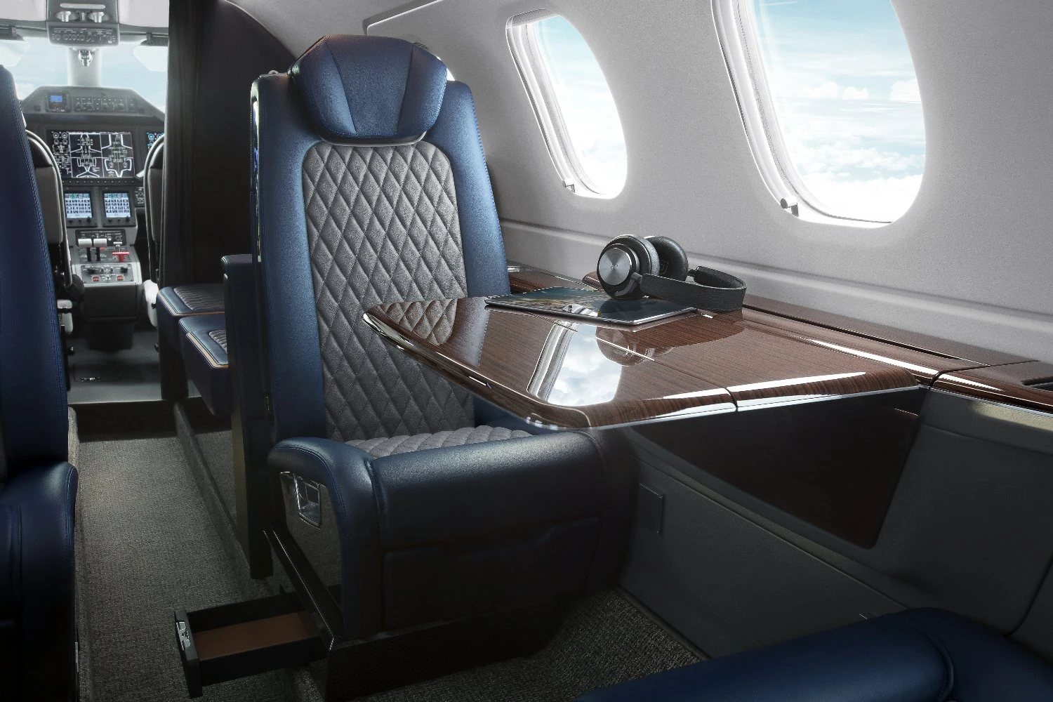 Phenom 300EV