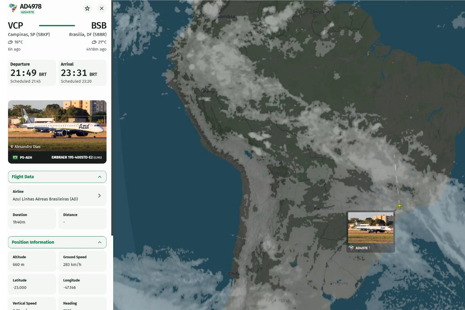 Às 21h49, o E195-E2 PS-AEH decolou de Viracopos com destino a Brasília