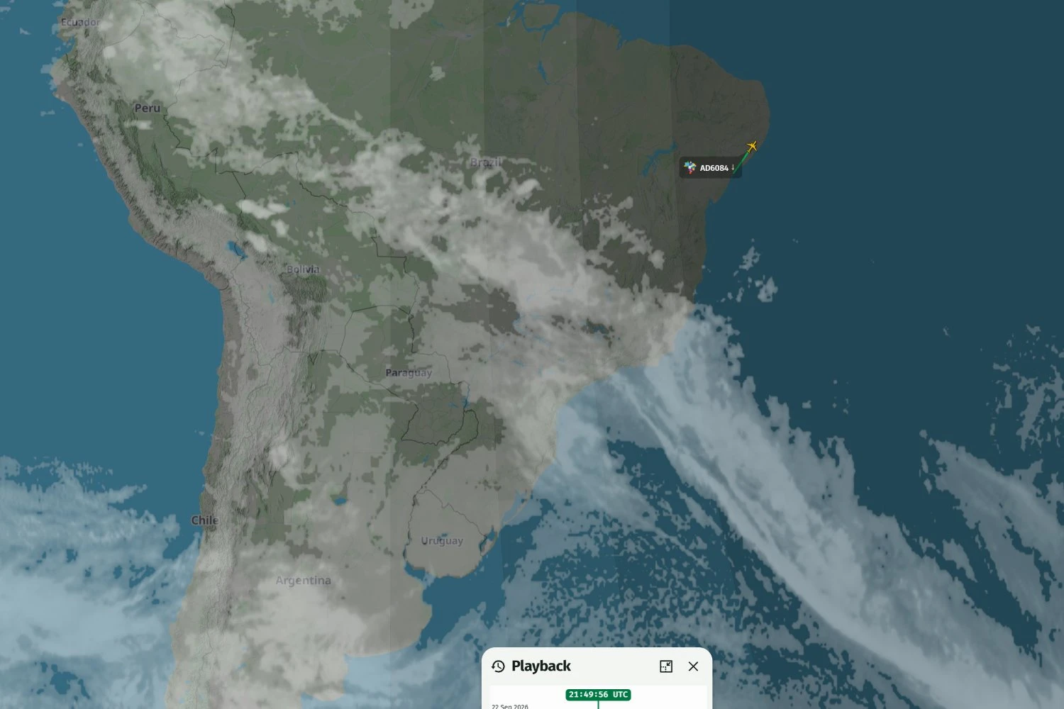Pouco antes de 19 horas havia apenas um E2 da Azul em voo