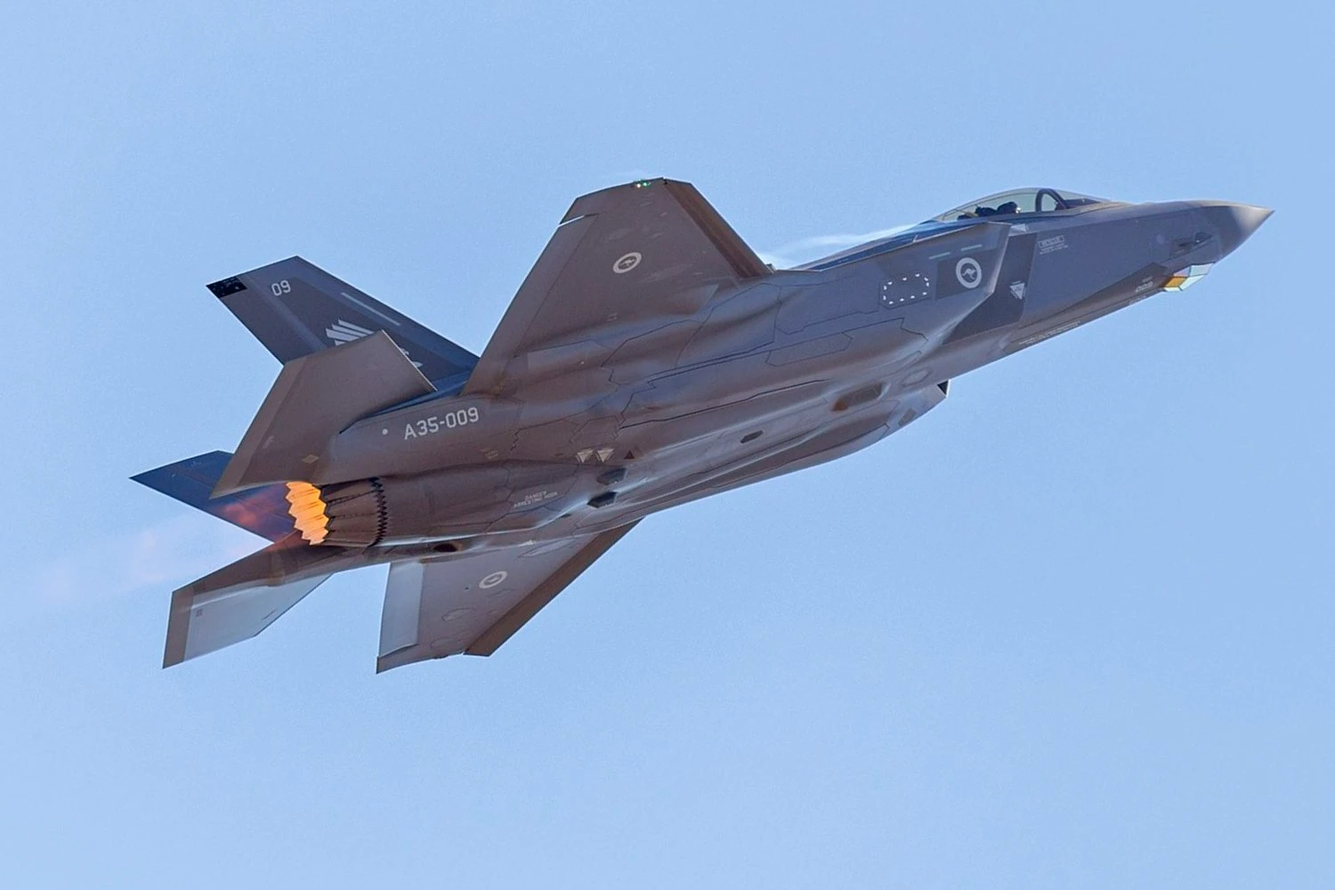 Austrália diz que peças de caça F-35 enviadas por engano a Hong Kong não eram sensíveis