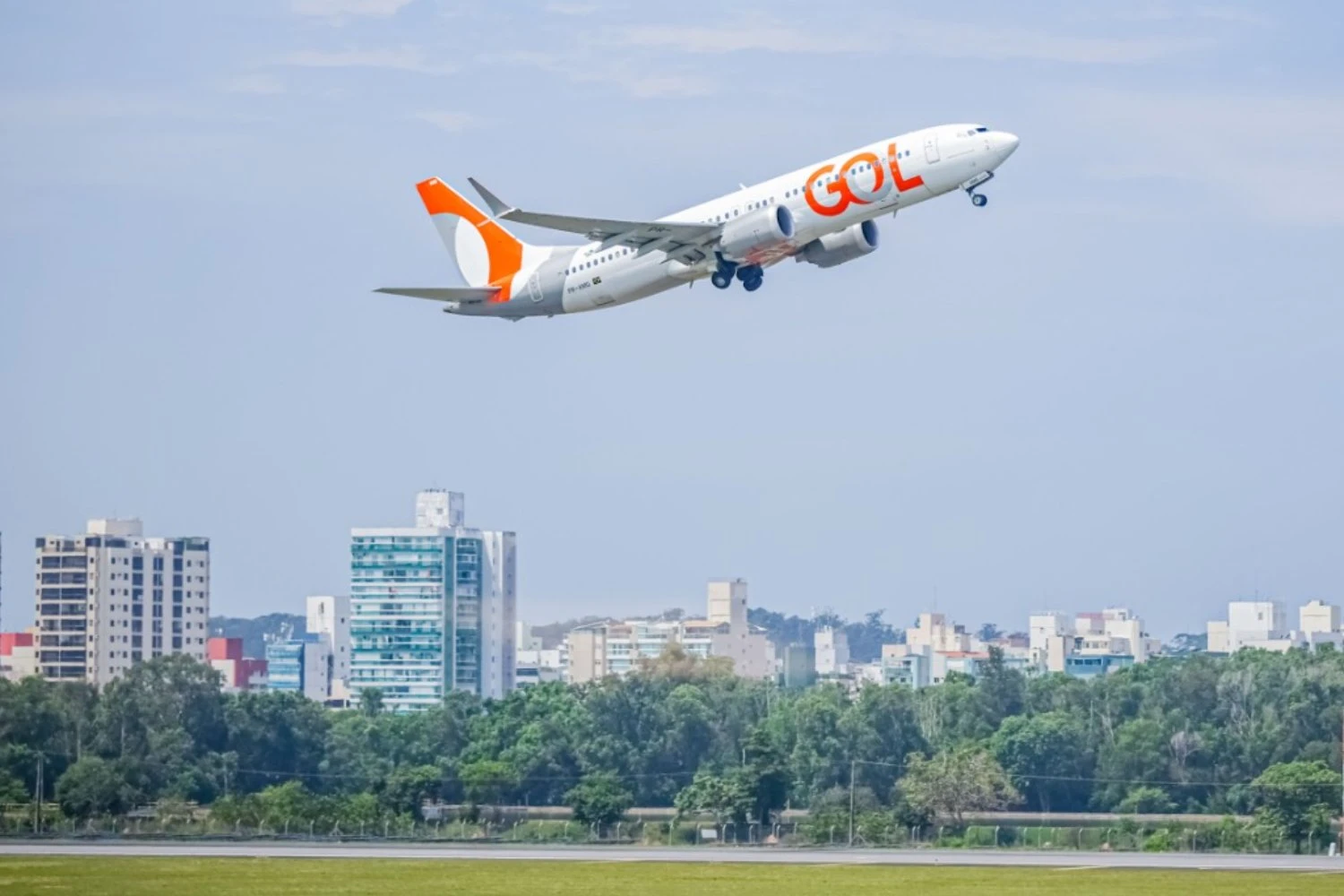 Vitória realiza primeiro voo internacional em operação especial para Buenos Aires