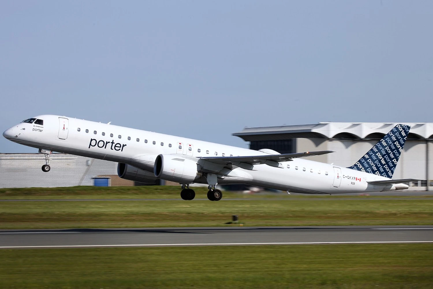 Embraer aumenta entrega 22 jatos comerciais no terceiro trimestre