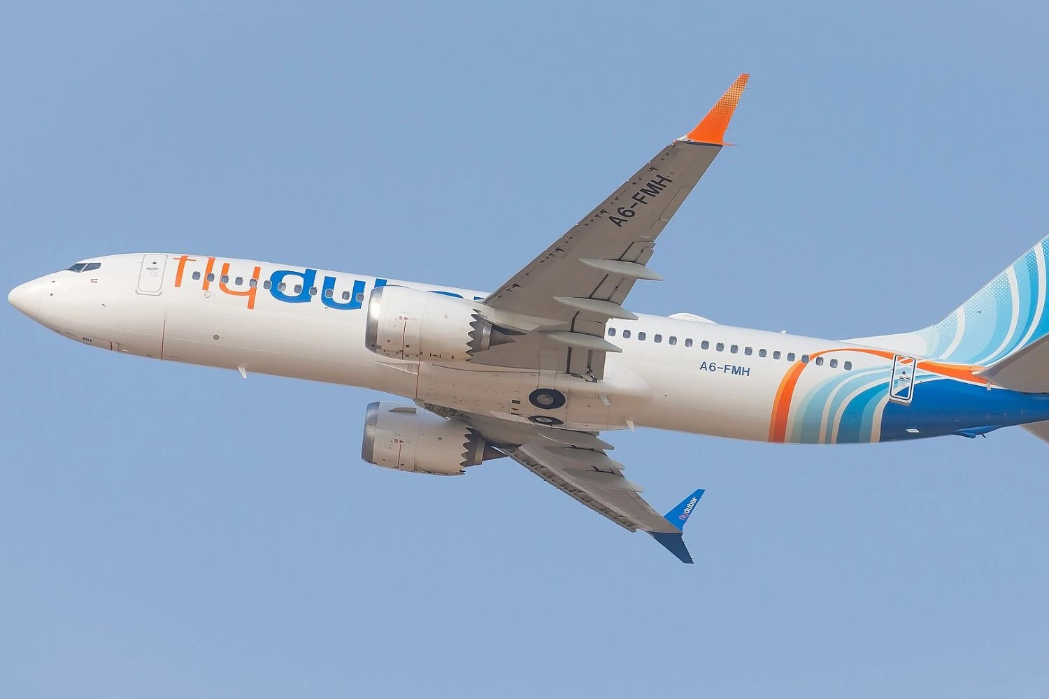 flydubai 737 MAX 8