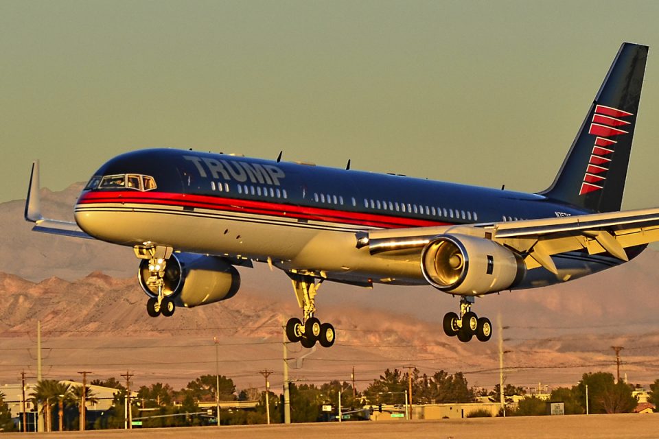 O Boeing 757-200 "Trump Force One" é a estrela na frota de aeronave das Organizações Trump (Tomás Del Coro)