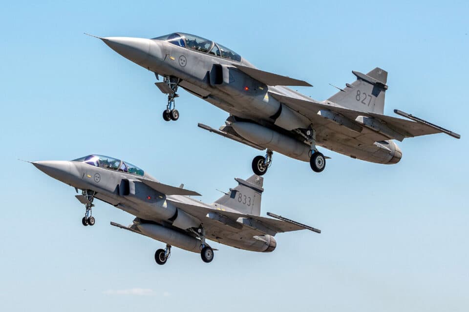 Caças Gripen D (Saab)