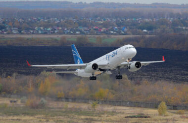 Tupolev Tu-214