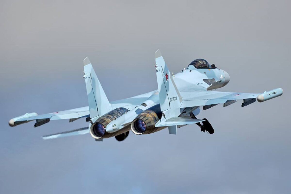 Novo caça Sukhoi Su-35S da Rússia