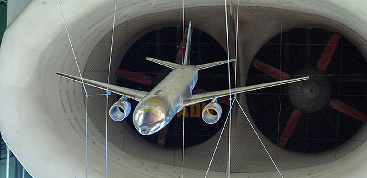 Maquete de widebody com a fuselagem ovalada no túnel de vento