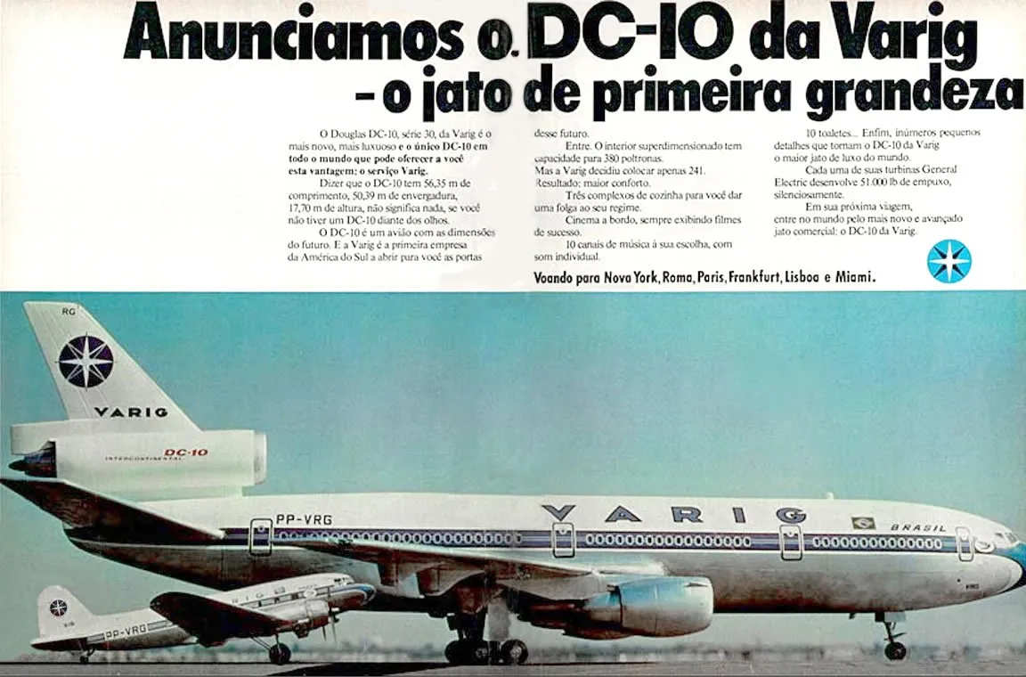 Anúncio da chegada do DC-10 na VARIG. Na fotomontagem, colocaram o DC-3 para efeitos de comparação de tamanho. No anúncio, a VARIG exalta o serviço de bordo que a tornou referência mundial.