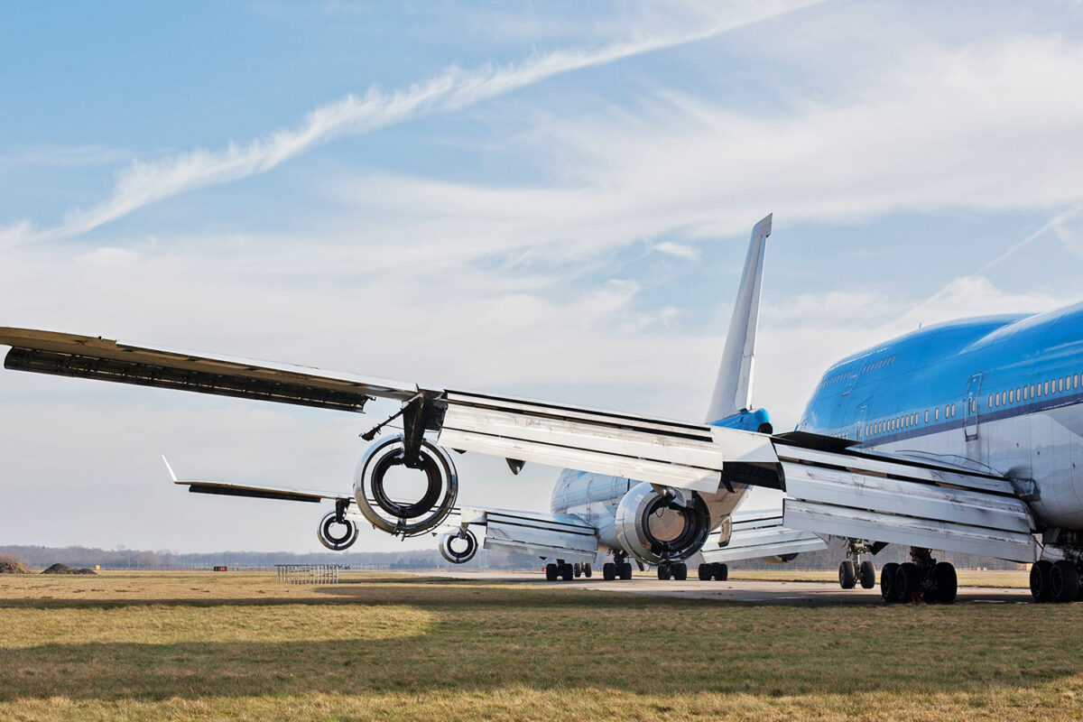 O Aeroporto de Twente costuma receber aeronaves para armazenamento como dois 747 da KLM em 2018