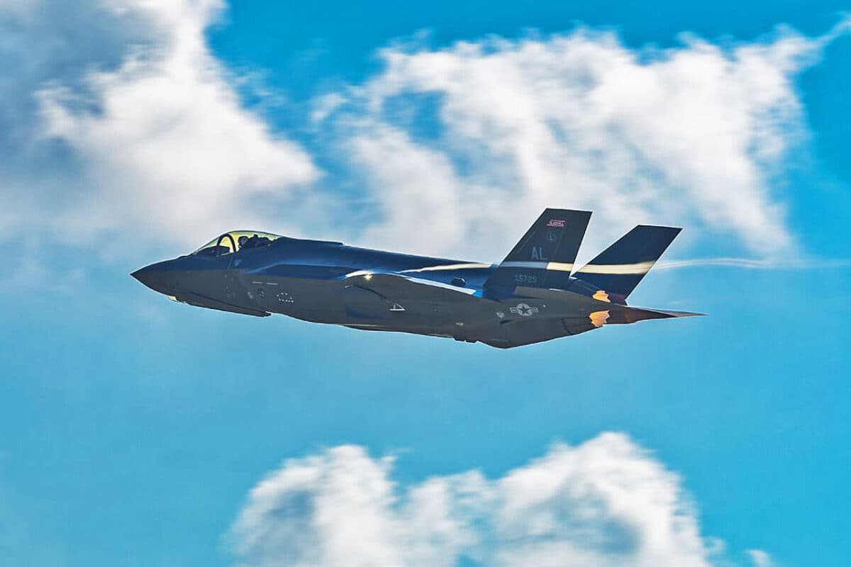 Caça F-35 TR-3