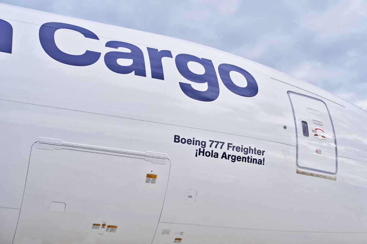 Lufthansa Cargo batizou aeronave de "Olá, Argentina"