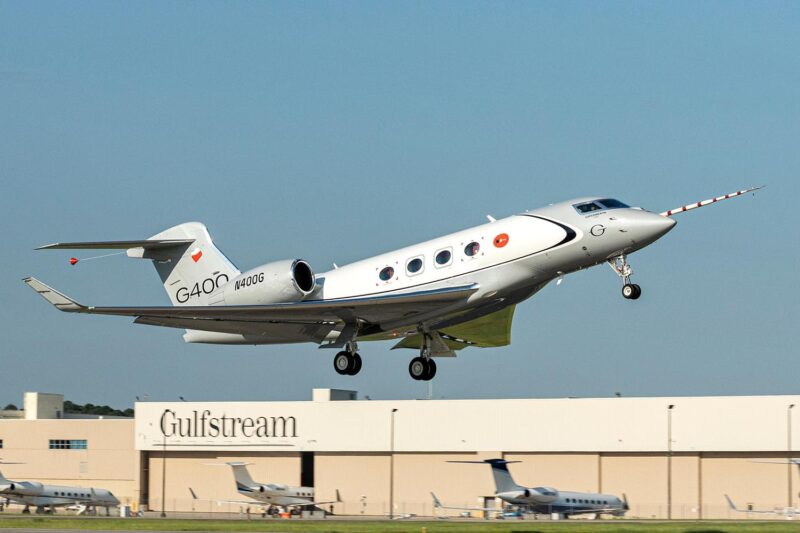 Primeiro voo do Gulfstream G400