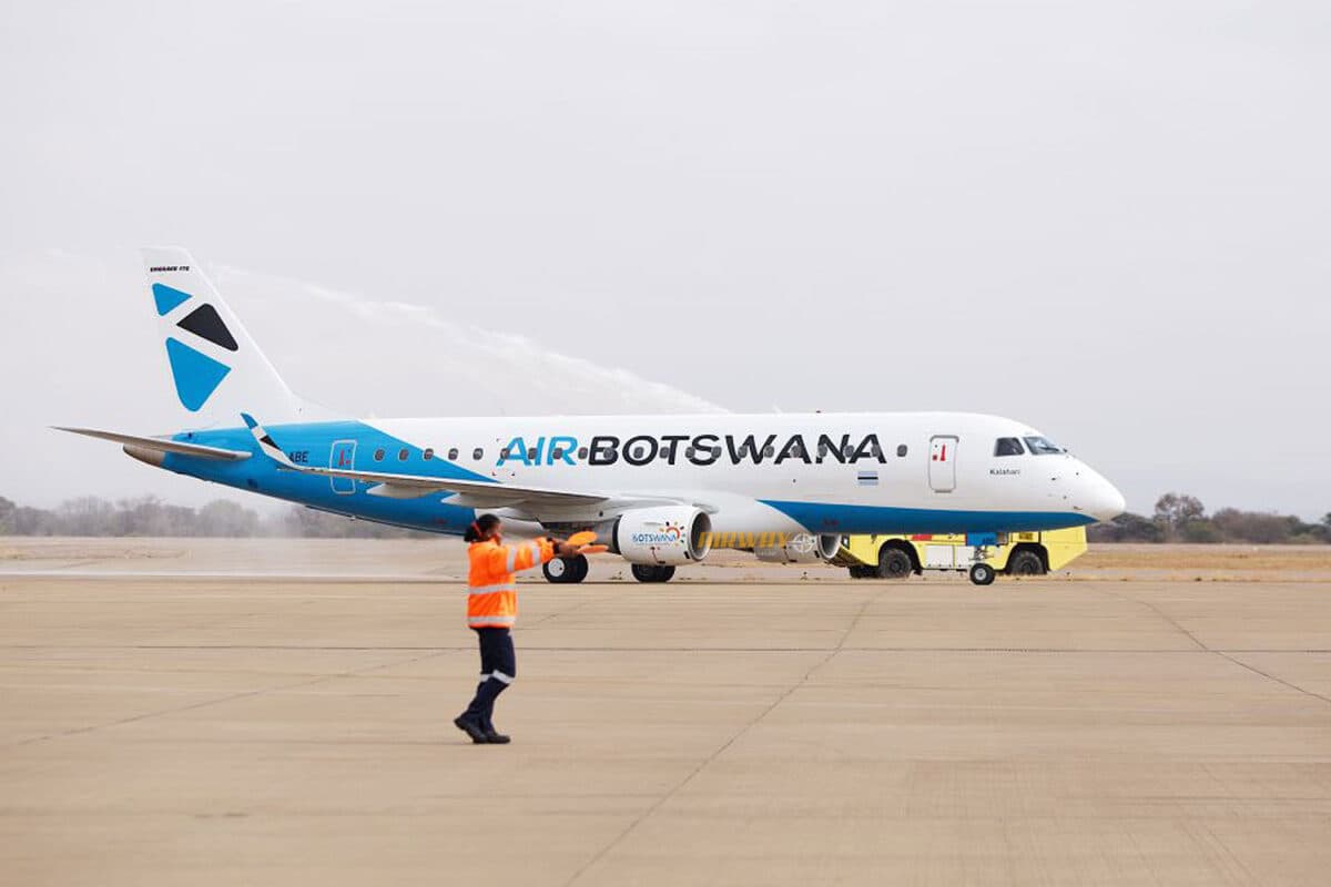 Primeiro E175 da Air Botswana