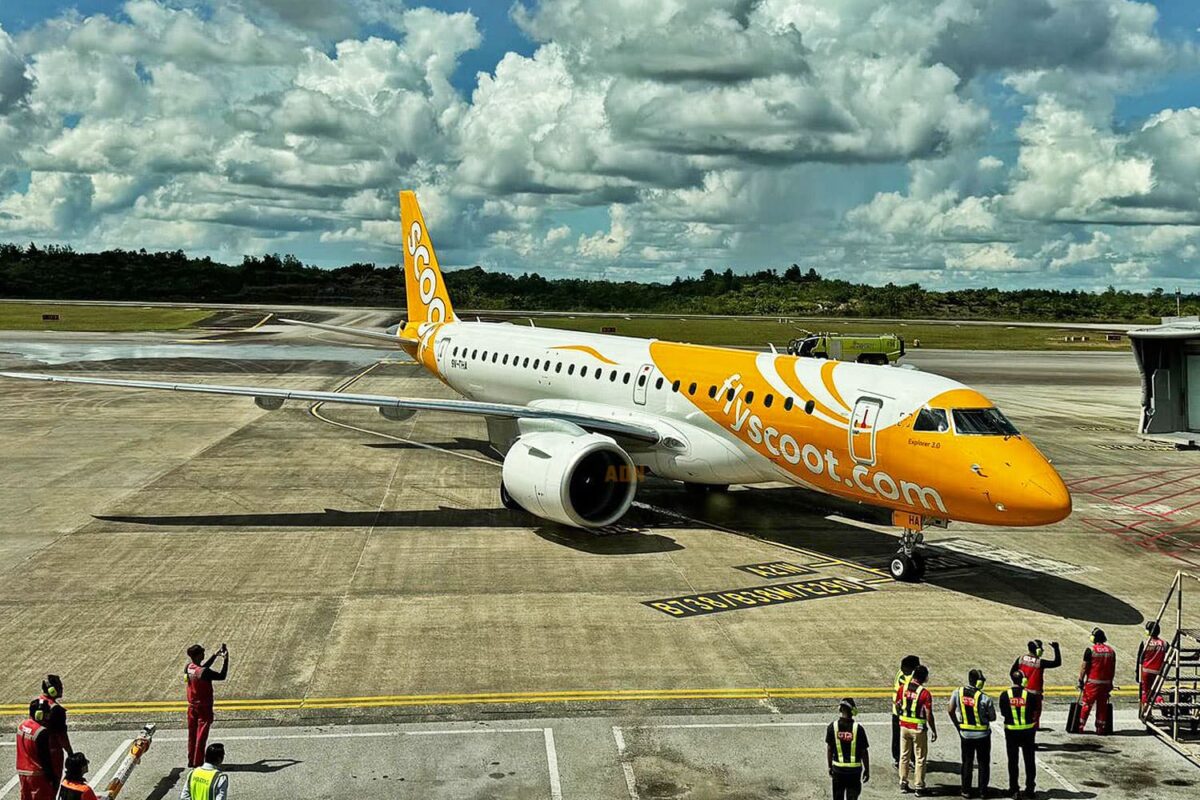 Um dos E190-E2 da Scoot na Malásia