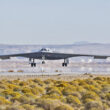 O B-21 em testes na Base Aérea de Edwards