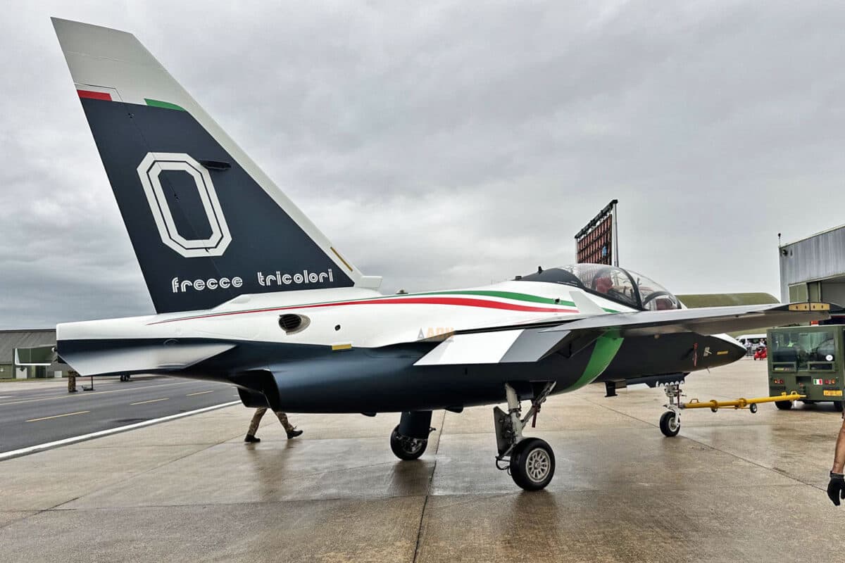 Frecce Tricolori MB-339 PAN (Tim Felce)