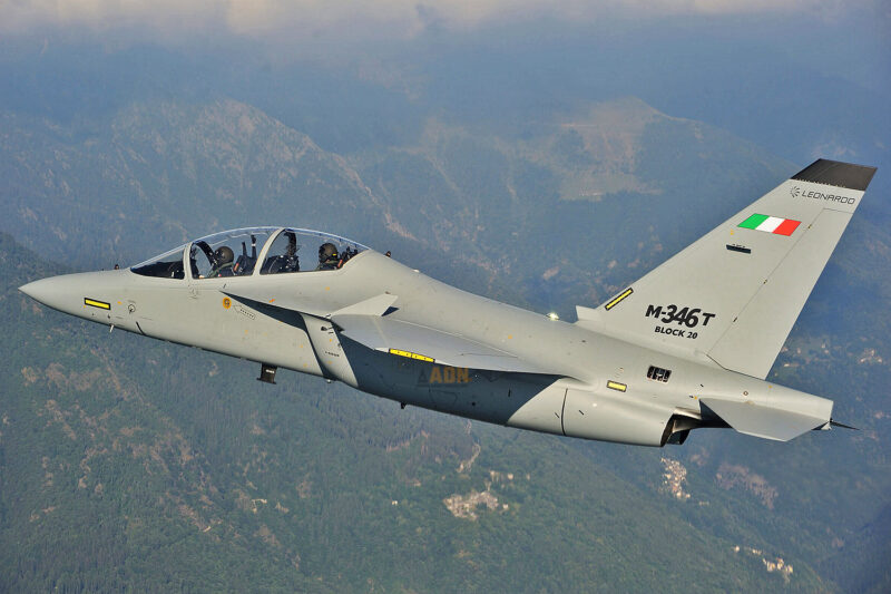 Jato M-346 semelhante ao oferecido ao Brasil