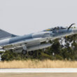 Caça Mirage 2000C da França pousando em Anápolis em 2006 (Rob Schleiffert)