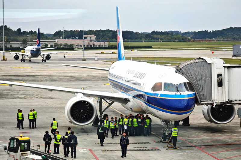 Um dos dois C919 da China Southern Airlines: produção deve crescer nos próximos anos