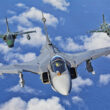 Caça Gripen e ao fundo um A-1 e um F-5 (FAB)