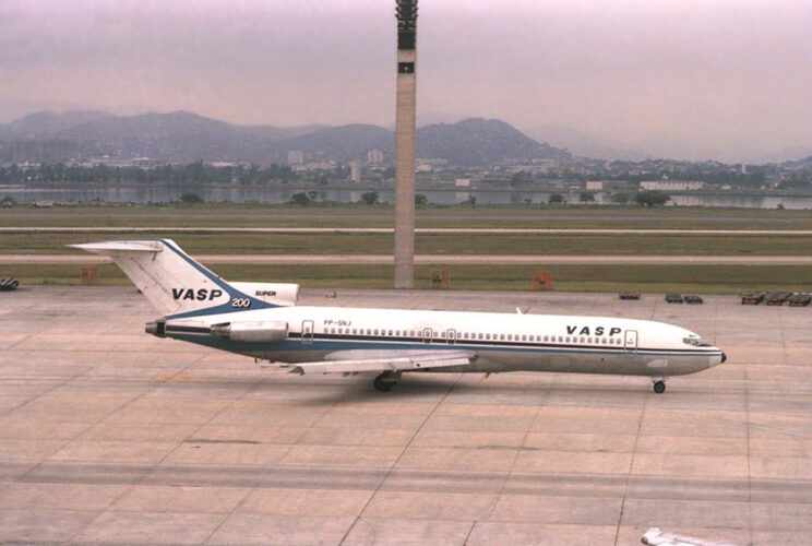 727 VASP no Galeão.