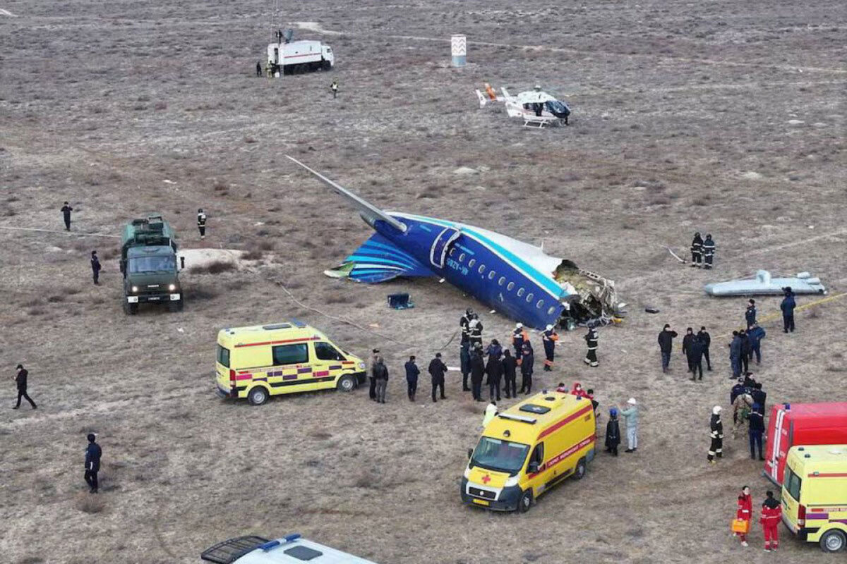 Porção traseira da fuselagem do E190, onde vários passageiros foram retirados com vida